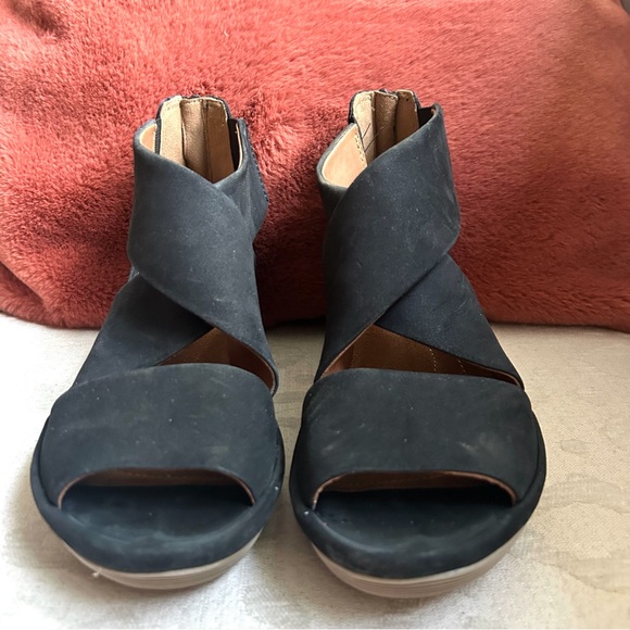 Clarks Artisan Clarene Glamour Black Suede Platform Wedge Sandal 7 - Picture 13 of 15